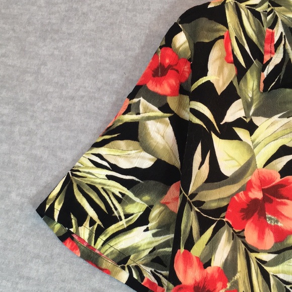 OUTFIT WOMAN Cruise Tropical Vacation Beachy Poolside Button Up Floral Blouse - Picture 6 of 14